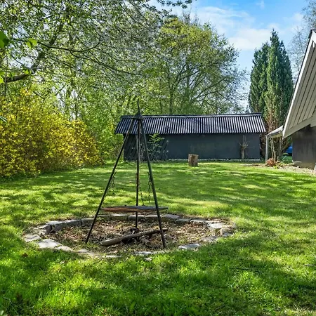 Lovis - 570m From The Sea By Interhome